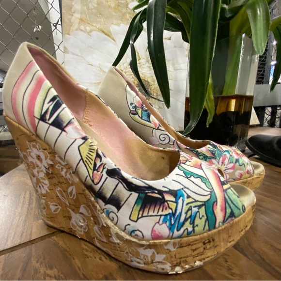 Ed Hardy Shoes - Ed Hardy Womens Skull Hibiscus Cork Wedge Heels Peep Toe Tattoo Print Size 8